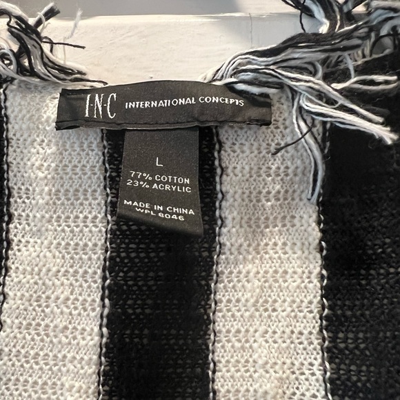 INC cute sweater with fringe size large - Picture 2 of 2